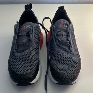 Nike Kids Sneakers in Gray and Pink